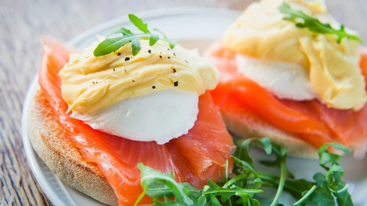 Smoked Salmon Eggs Benedict