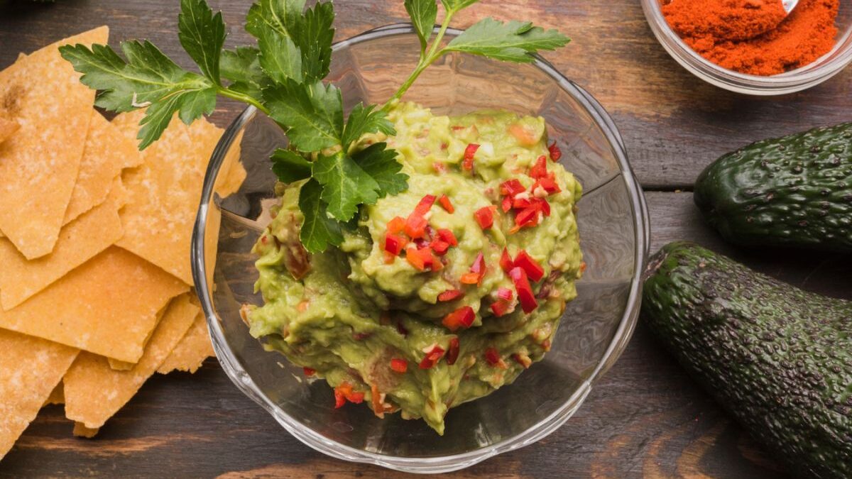 4 Ingredient Guacamole Recipe